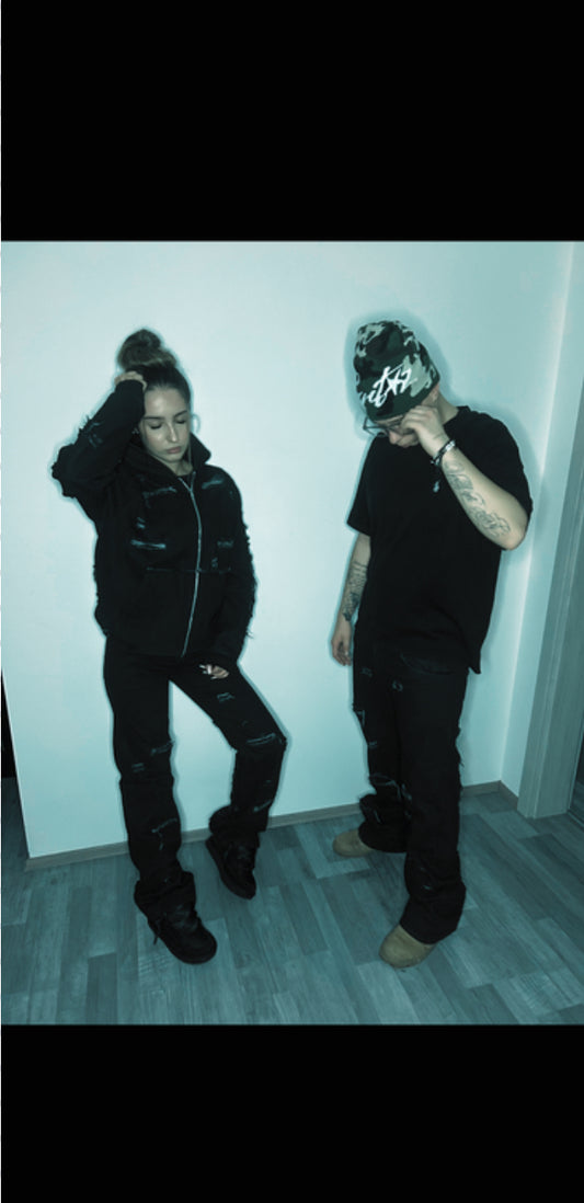 !LOOKKILLA! Be a part of the movement pants